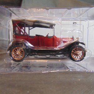 1918 Chevy Touring 1:32 Scale Model Car